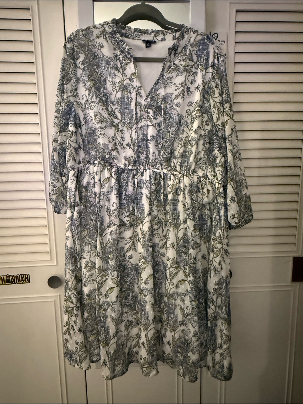 torrid White Floral Print Long Sleeve Midi Dress